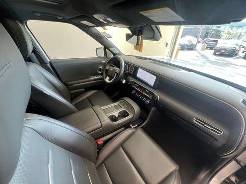 Used 2026 Hyundai Palisade Calligraphy FWD image 13