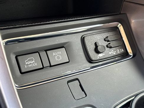 Used 2019 Subaru Ascent Premium w/ Popular Package #3 AWD/4WD image 18