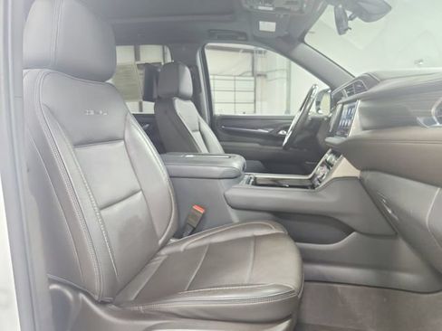 Used 2021 GMC Yukon XL Denali w/ Advanced Technology Package AWD/4WD image 51