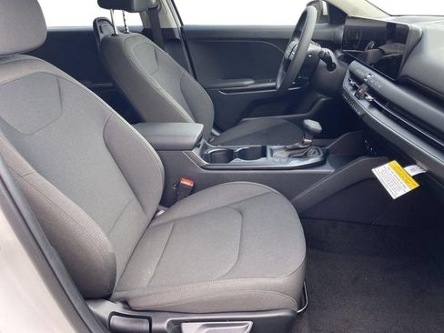 New 2026 Kia K4 FWD image 25