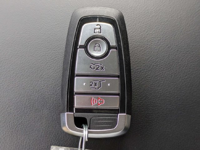 Certified 2026 Ford Mustang Mach-E Select RWD image 28