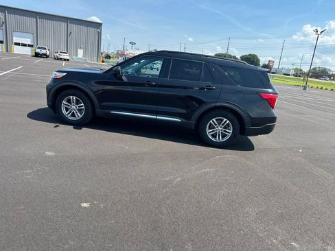 Used 2021 Ford Explorer XLT RWD image 10
