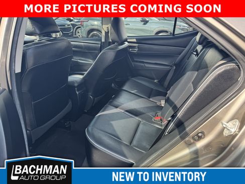 Used 2017 Toyota Corolla XLE w/ Carpet Mat Package (TMS) FWD image 8