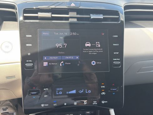 Used 2024 Hyundai Tucson SEL FWD image 22