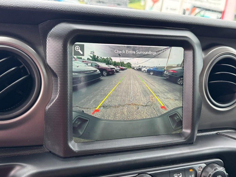 Used 2022 Jeep Gladiator Sport AWD/4WD image 26