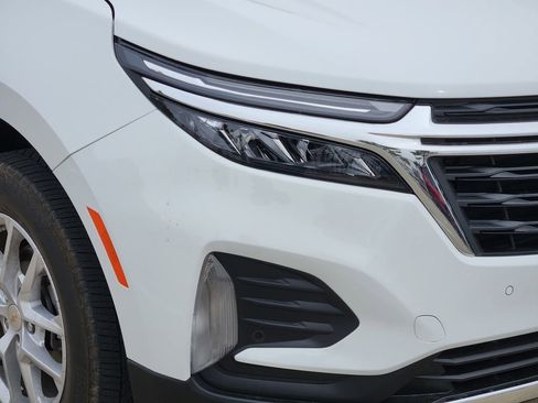 Used 2024 Chevrolet Equinox LT image 12