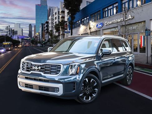 Used 2023 Kia Telluride SX Prestige AWD/4WD image 2
