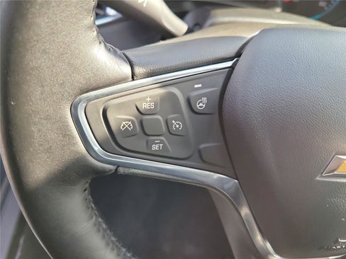 Used 2017 Chevrolet Malibu Premier image 23