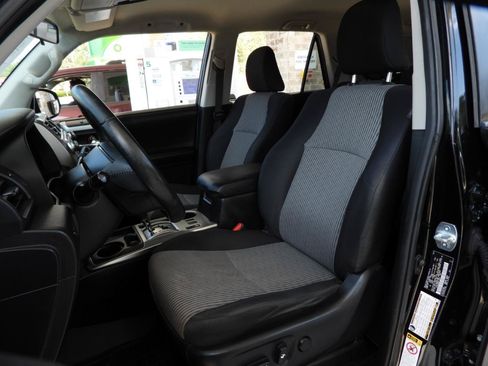 Used 2016 Toyota 4Runner 2WD SR5 image 53