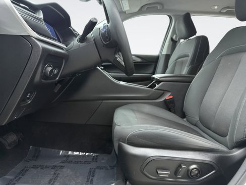 Used 2023 Jeep Grand Cherokee Laredo image 11