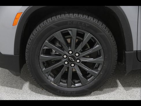 Certified 2023 Chevrolet Traverse RS w/ LPO, Floor Liner Package AWD/4WD image 24
