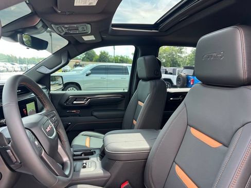 New 2026 GMC Sierra 1500 AT4 w/ AT4 Premium Package AWD/4WD image 10
