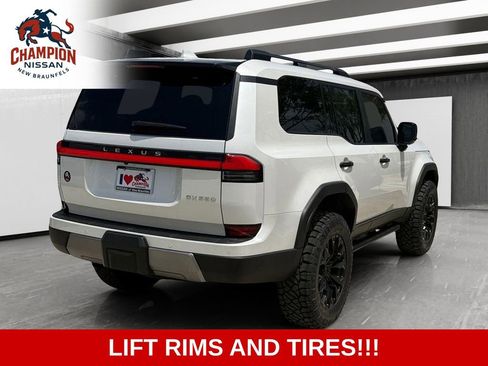Used 2024 Lexus GX 550 AWD/4WD image 5
