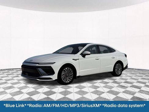 New 2026 Hyundai Sonata SEL FWD image 2