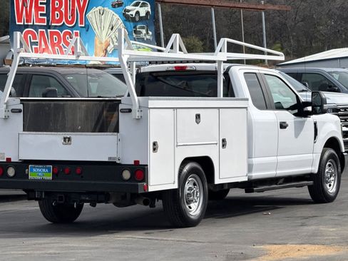 Used 2018 Ford F250 XL w/ Power Equipment Group image 4