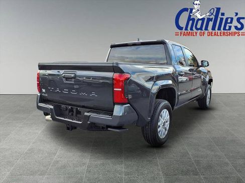 Certified 2025 Toyota Tacoma SR5 image 4