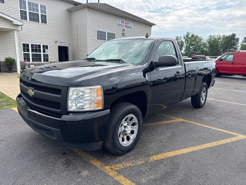 Used 2007 Chevrolet Silverado 1500 W/T RWD image 2