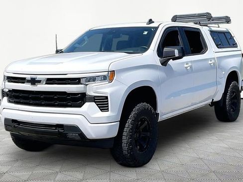 Used 2023 Chevrolet Silverado 1500 RST w/ Convenience Package II AWD/4WD image 3