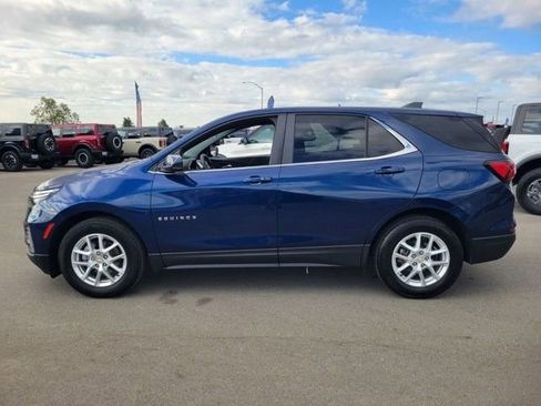 Used 2023 Chevrolet Equinox LT image 3