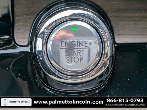 Used 2020 Lincoln Corsair Reserve FWD image 27
