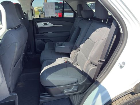 Used 2025 Ford Explorer Active image 18