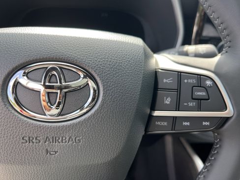 New 2026 Toyota Highlander XSE AWD/4WD image 31