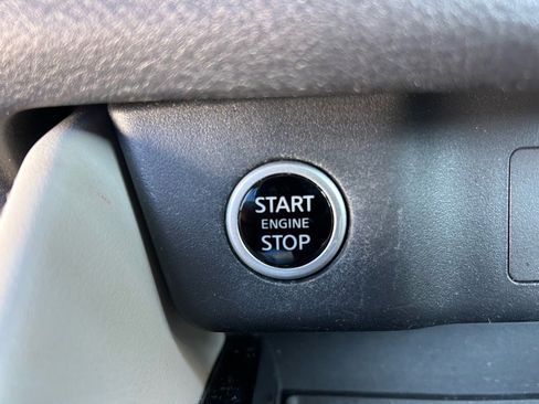 Used 2023 Nissan Rogue SL image 24