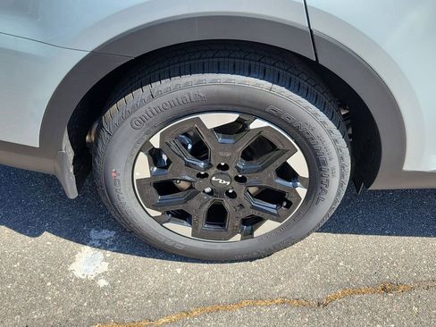 New 2026 Kia Sorento S FWD image 36