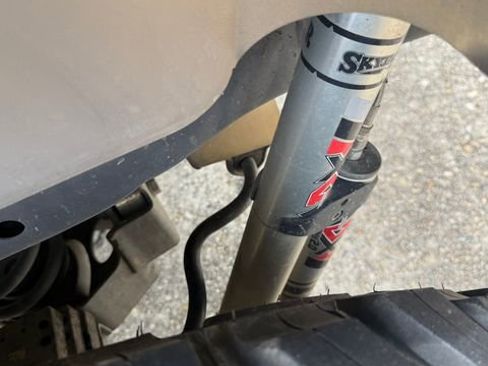 Used 2022 Jeep Wrangler Unlimited Rubicon w/ Safety Group image 12