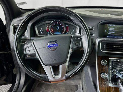 Used 2015 Volvo S60 T5 Platinum image 18