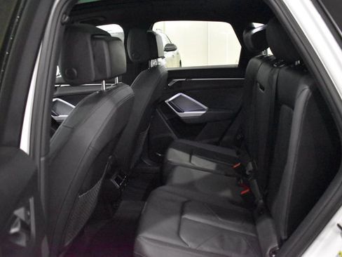 Used 2023 Audi Q3 2.0T Premium w/ Convenience Package AWD/4WD image 20