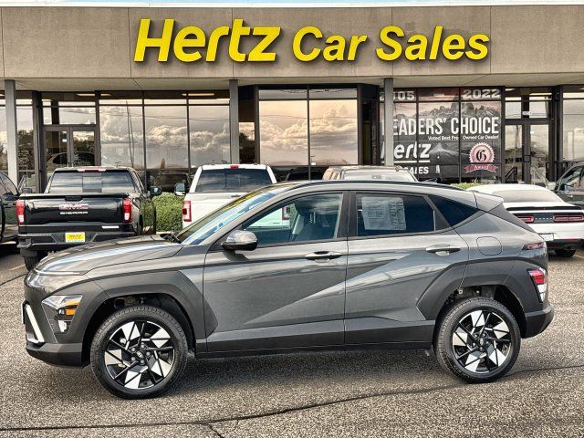 Used 2025 Hyundai Kona SEL AWD/4WD image 1