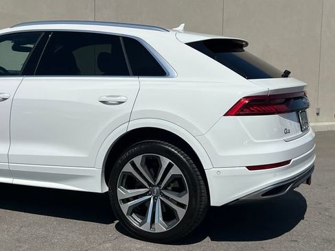 Used 2019 Audi Q8 Prestige AWD/4WD image 7