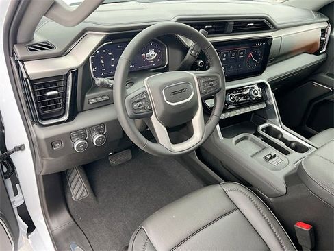 New 2026 GMC Sierra 2500 Denali w/ Denali Reserve Package image 6