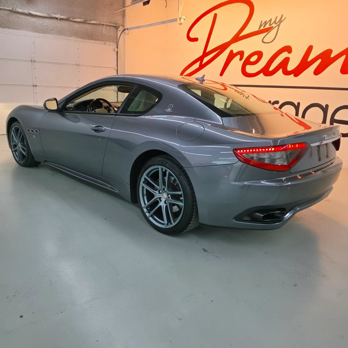 Used 2015 Maserati GranTurismo Sport RWD image 4