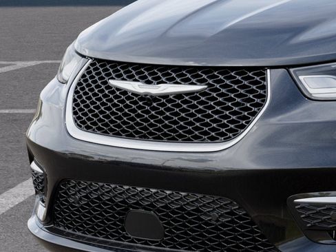 New 2026 Chrysler Pacifica Pinnacle FWD image 11