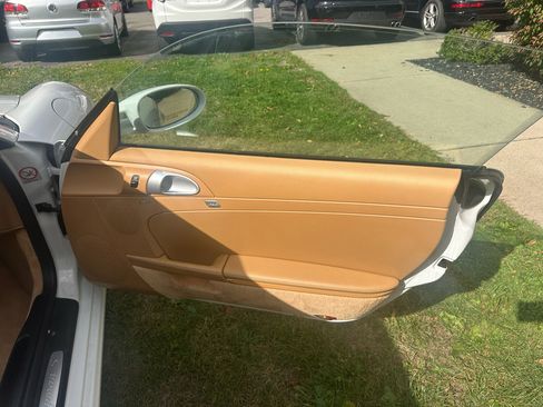 Used 2007 Porsche Cayman S image 15