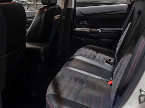 Used 2018 Mitsubishi Outlander Sport SE image 24