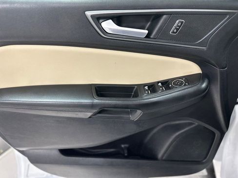 Used 2021 Ford Edge SE FWD image 14