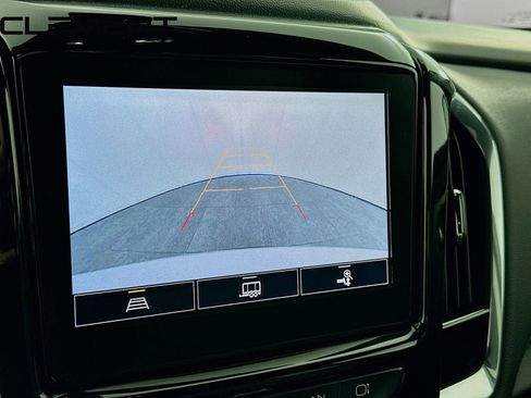 Used 2023 Chevrolet Traverse LT FWD image 20