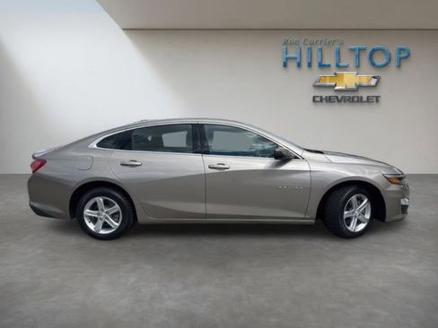 Used 2022 Chevrolet Malibu LT FWD image 4