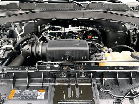 Used 2023 Ford Explorer XLT w/ Equipment Group 202A image 29