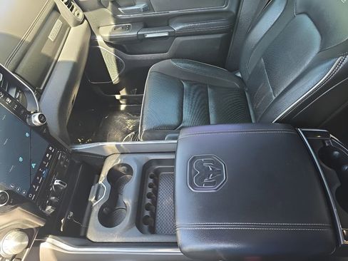 Used 2022 RAM 1500 Laramie w/ Sport Appearance Package AWD/4WD image 32