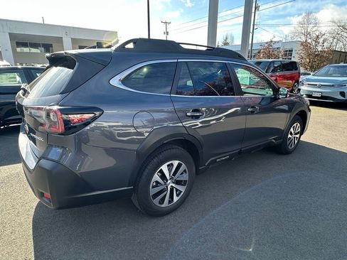 Certified 2023 Subaru Outback Premium image 8