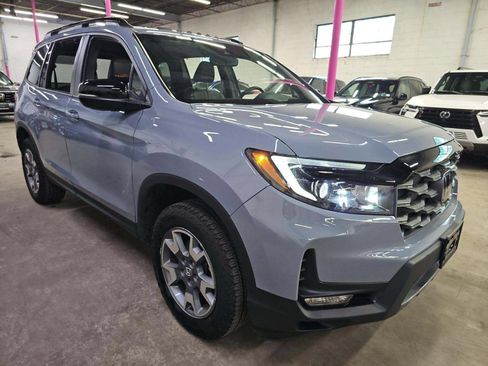 Used 2023 Honda Passport TrailSport image 5