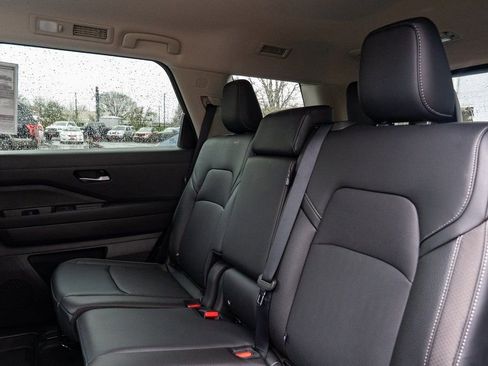 New 2026 Nissan Pathfinder SL AWD/4WD image 24