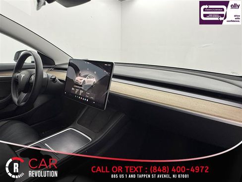Used 2022 Tesla Model 3 Long Range AWD/4WD image 32