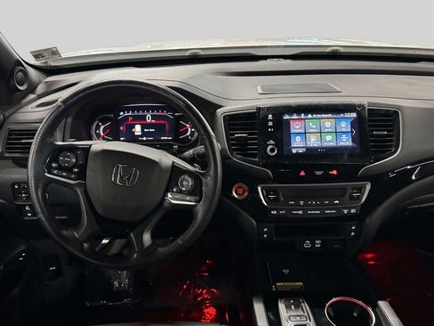 Certified 2024 Honda Passport Black Edition image 30