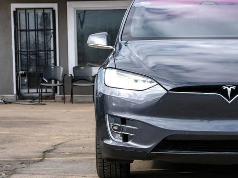 Used 2018 Tesla Model X 100D AWD/4WD image 53