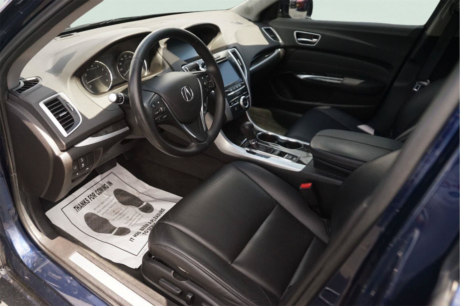 Used 2018 Acura TLX FWD image 8